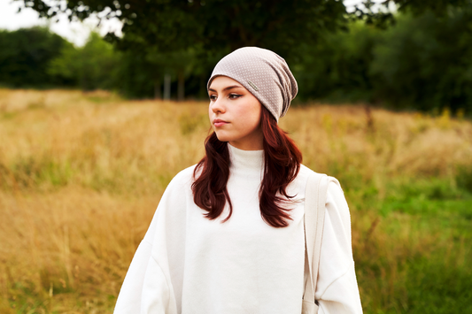 Beanie Dotted - WEROR-67.1 Grau-Weiß